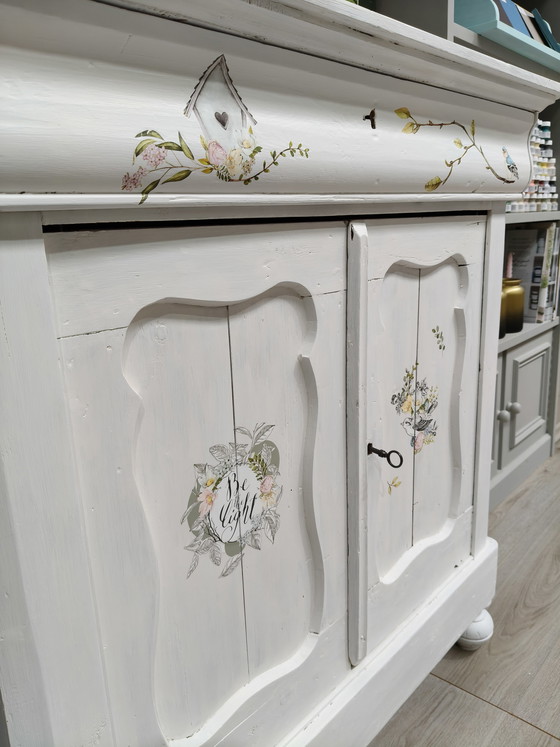 Image 1 of Girls' wardrobe