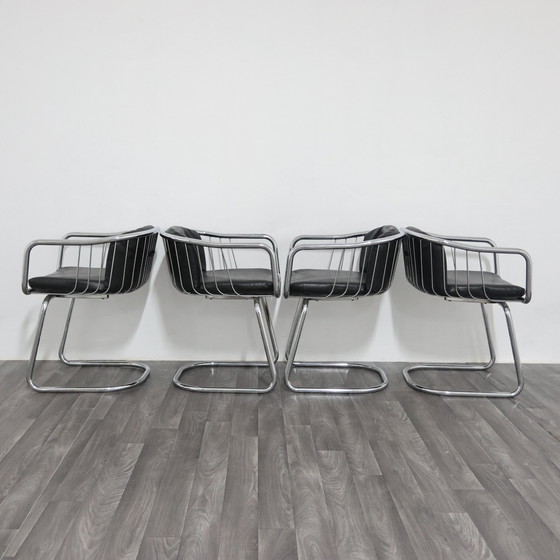 Image 1 of Gastone Rinaldi set van 4 stalen fauteuils, jaren 70 design, moderne antiek
