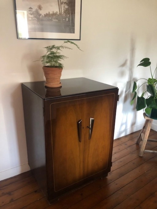 Art Deco cabinet veneer
