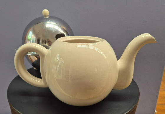 Image 1 of Ever Hot 'insulated' teapot.