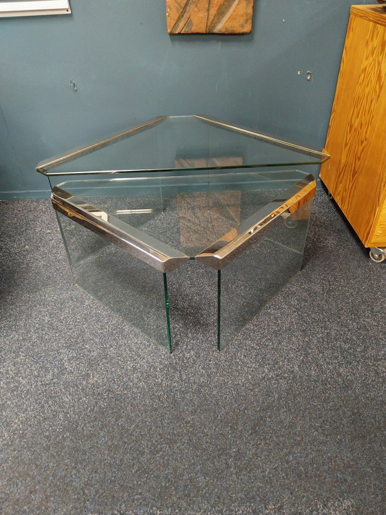 Image 1 of 1 x set of 2 gallotti and radice triangle nesting tables. 1970's