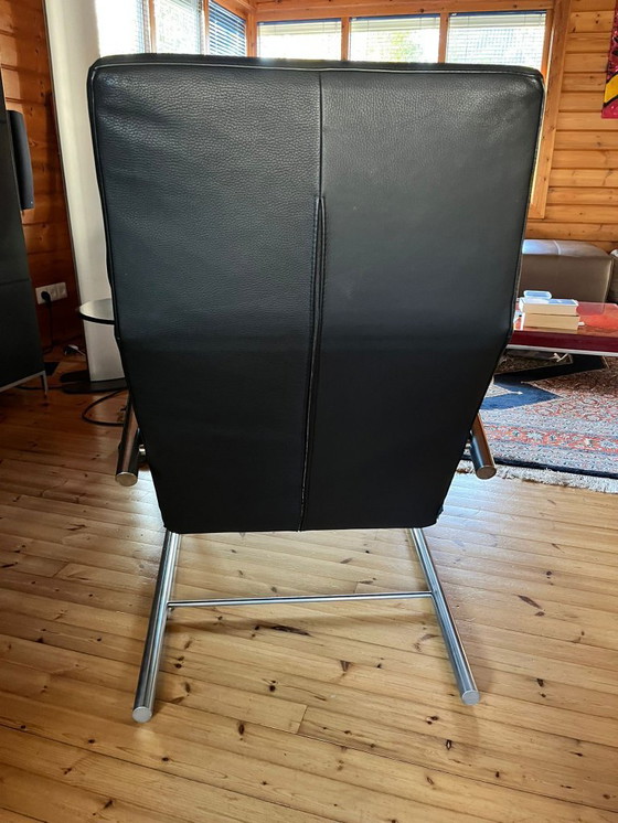 Image 1 of Armchair brand Label, black, very good condition.