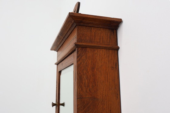 Image 1 of Art Deco Rasier- oder Medizinwandschrank aus Holz mit Spiegel, Belgien 1930er Jahre