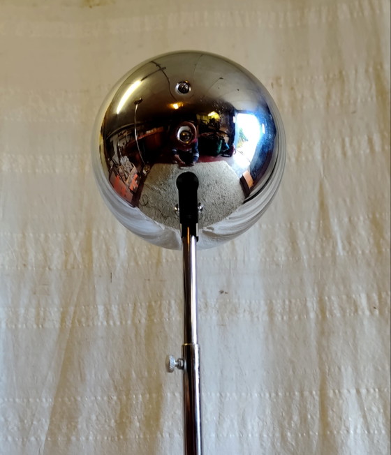 Eye-Ball Type Space-Age Style Table Lamp - 70s – Metal (photo 10 of 12)