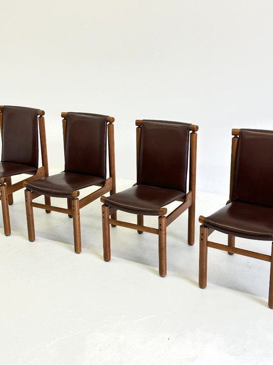 Image 1 of Conjunto de sillas de comedor Tapiovaara de La Permanente Cantù