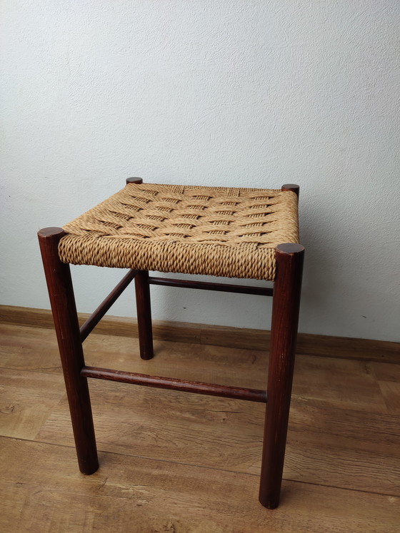 Image 1 of Tabouret vintage des années 70, style danois, en sisal tressé et bois.