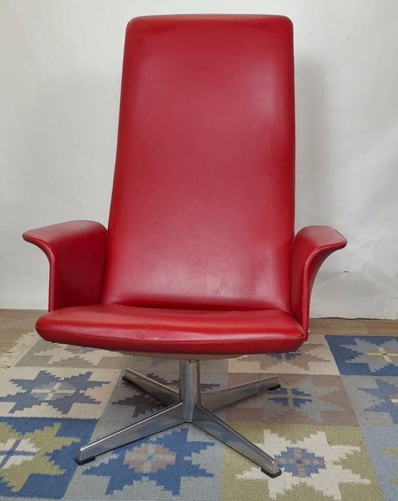 Image 1 of Poltrona girevole Bodafors-Verken in similpelle rossa, Svezia, anni '70