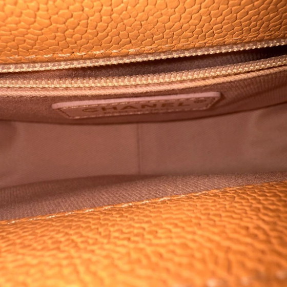 Image 1 of Chanel Coco Curve Cuba Small - Pelle trapuntata color caramello con finiture in oro chiaro, serie 23