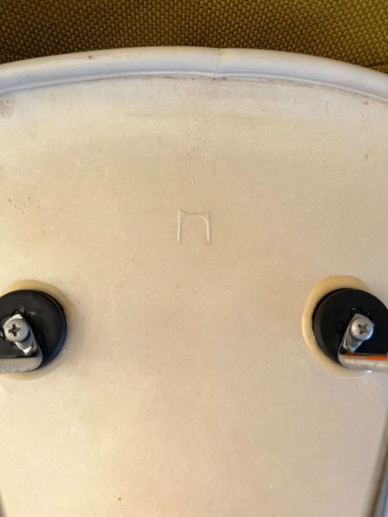 Image 1 of 4x DSR Eames Herman Miller con base Eiffel y tapizado hopsack amarillo mostaza