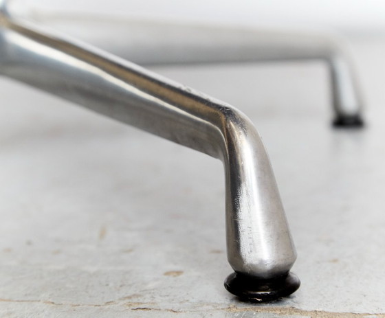 Image 1 of Sedia di gruppo in alluminio Charles & Ray Eames EA 108 per Vitra