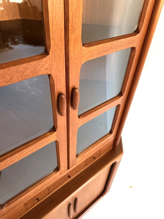 Vetrina ad angolo vintage in teak, Dyrlund anni '70 – Vetrine, Glass, Wood (photo 9 of 12)