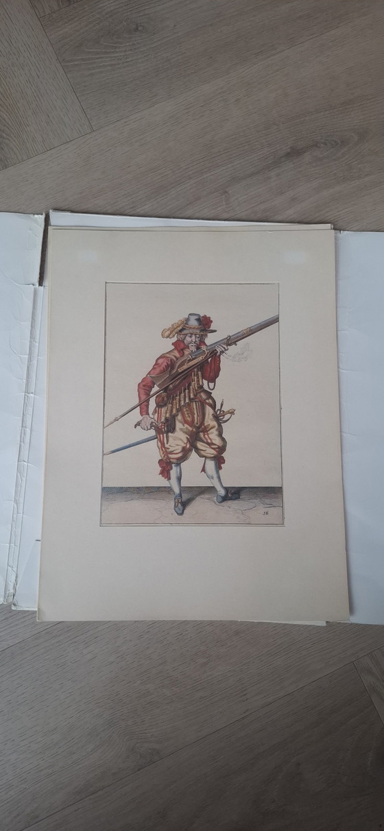 Image 1 of Satz von 4 antiken, handkolorierten Kupferstichen nach Jacob de Gheyn II – Rheinmetall-Edition