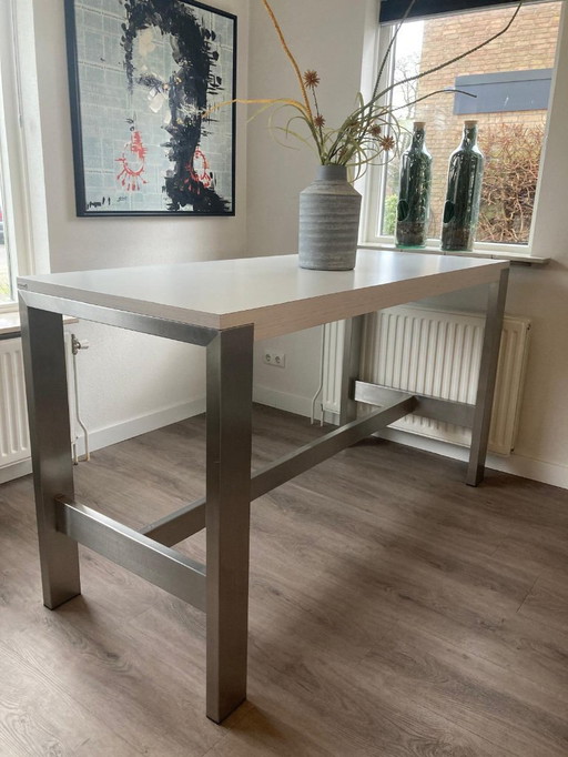 Bert Plantagie bar table