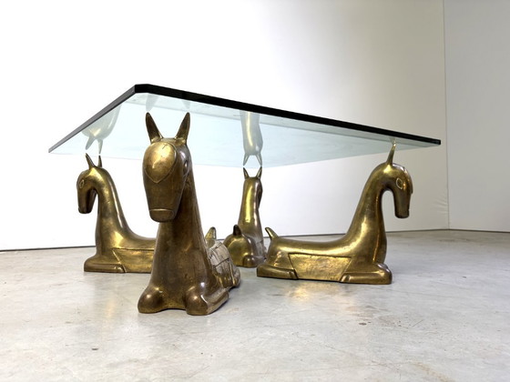 Vintage brass foal coffee table, 1970 – Glass (photo 7 of 11)