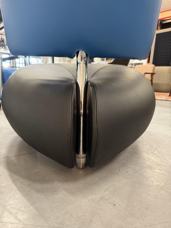 Image 1 of Leolux Pallone Fauteuil Blauw zwart leer