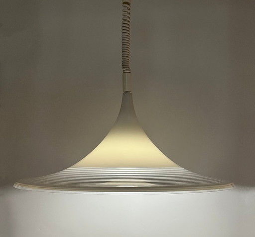 XL pendant light in space age design Guzzini Meblo 1960 1970