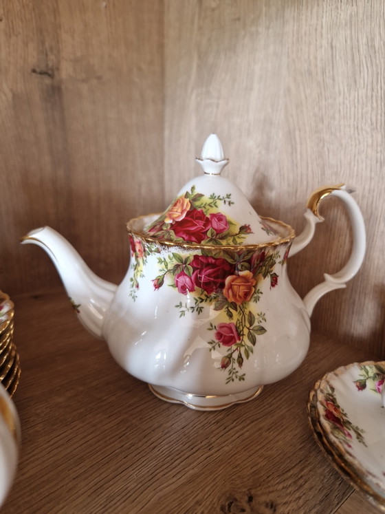 Ensemble de roses anciennes – Old Country Roses, Vaisselle, Other (photo 3 of 5)