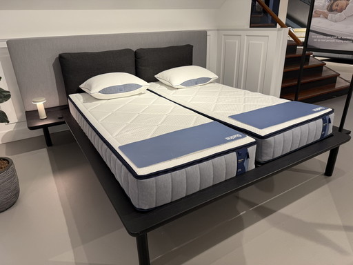 Modelo de cama Noble