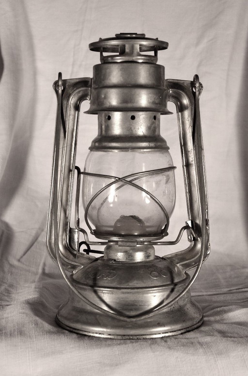Méva olielamp, modelnr. 864 (Tsjechië)
