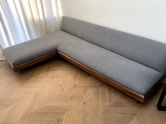 Image 1 of Canapé design dans le style d'Adrian Pearsall