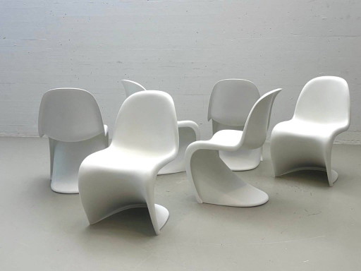 Chaises Vitra Panton de Verner Panton – kuipstoelen, Plastic