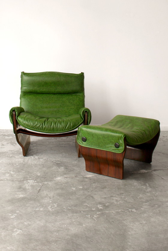 Image 1 of Butaca modelo Canada de cuero de Osvaldo Borsani