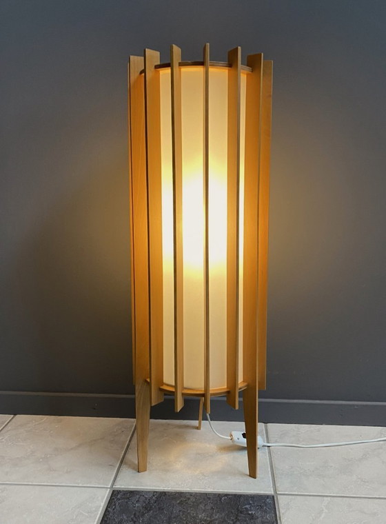 Image 1 of Lampada da tavolo in legno anni '60 Ib Fabiansen