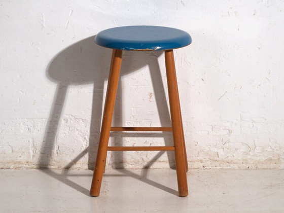 Taburete de madera antiguo con asiento redondo – Europa Central, circa 1950 – Vintage (photo 31 of 40)