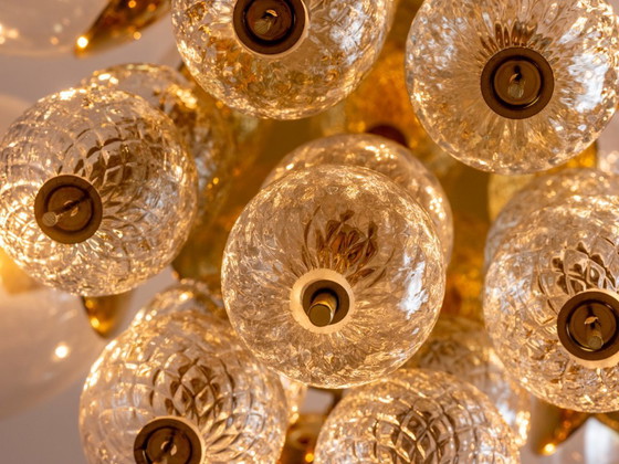 Image 1 of Lampadario in ottone e vetro di metà secolo, Europa, anni '60