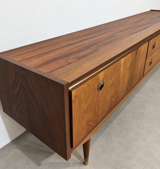 Credenza Lowboard Mid-Century Modern in radica di noce, anni '60-'70, Credenze, Legno, Metallo, Marrone (foto 10 di 11)