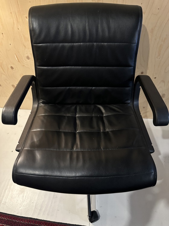 Image 1 of Walter Knoll. Fauteuil de direction conçu par Richard Sapper.