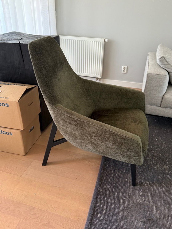 Image 1 of Montis, silla Enzo en tela bouclé/esponjosa verde musgo