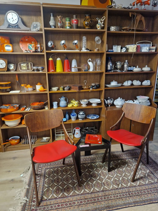 2 Arne Hovmand Olsen chairs