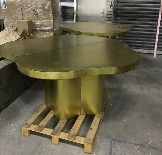 Image 1 of Tavolo organico completamente rivestito in ottone