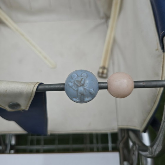 Bellissimo passeggino Disney vintage, anni '50/'60 – Oggetti decorativi, Leather, Metal (photo 6 of 13)
