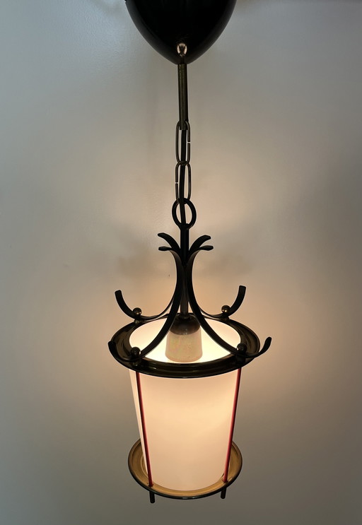 Lampe suspendue vintage italienne unique | années 1950 | Fer forgé, laiton et verre opalin