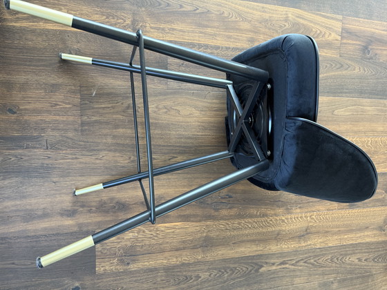 Image 1 of 4 taburetes de bar Eichholtz Cliff Roche de terciopelo negro