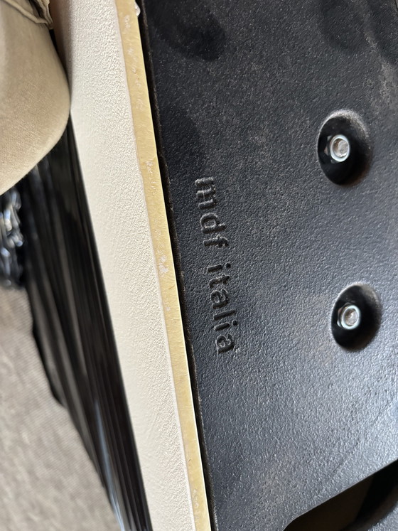 Image 1 of MDF Italia NVL table 150cm kleur kalk matte finish showmodel