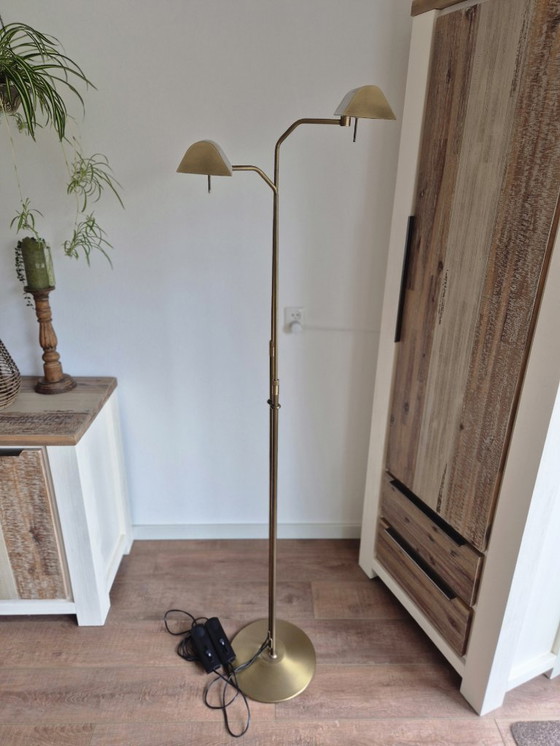 Image 1 of Dubbele Leeslamp - Vloerlamp - Notaris vloerlamp - Dimmer - Metaal - Koper/Bronskleurig - In hoogte verstelbaar - Zwenkarm.