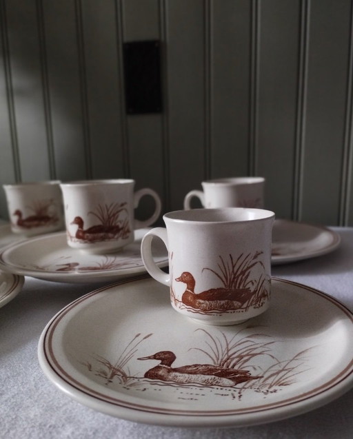 5 kleine vintage aardewerken bordjes en mokken met CHURCHILL eendjes. – servies, Ceramic (photo 2 of 17)