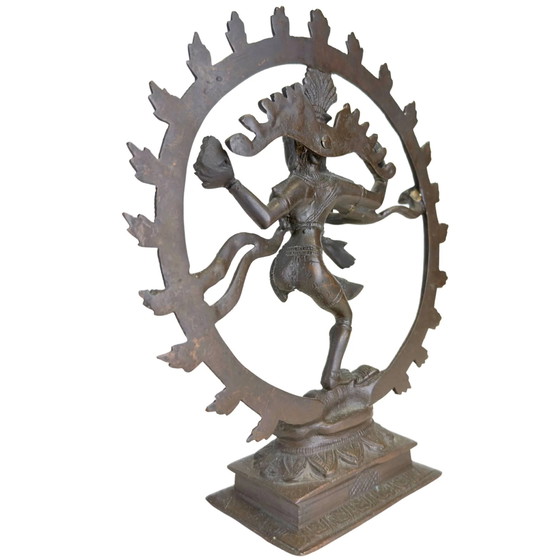 Massive Bronze Shiva Nataraja Skulptur - Indien - Kosmischer Tanz – Bildhauerei (photo 6 of 10)