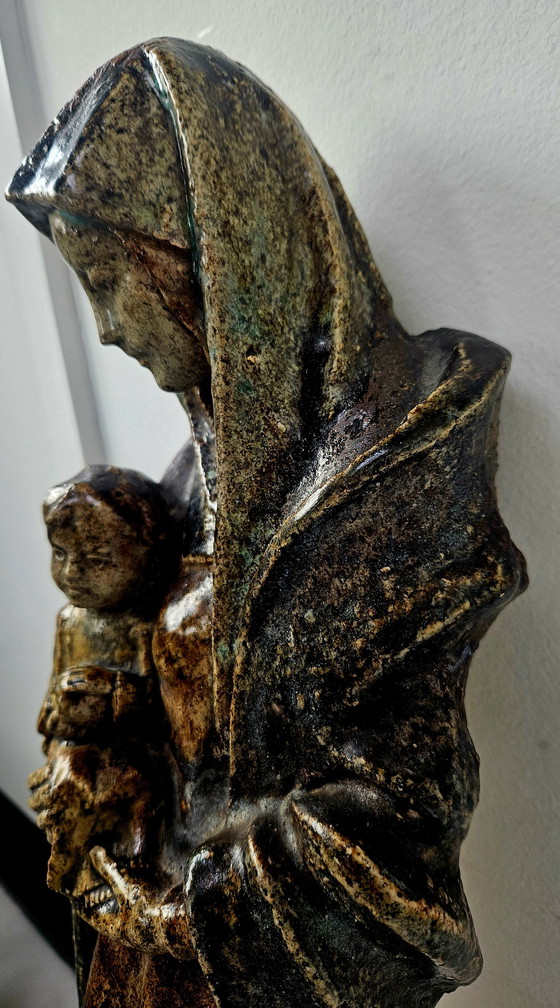 Image 1 of Ceramic statue of Mary wall model