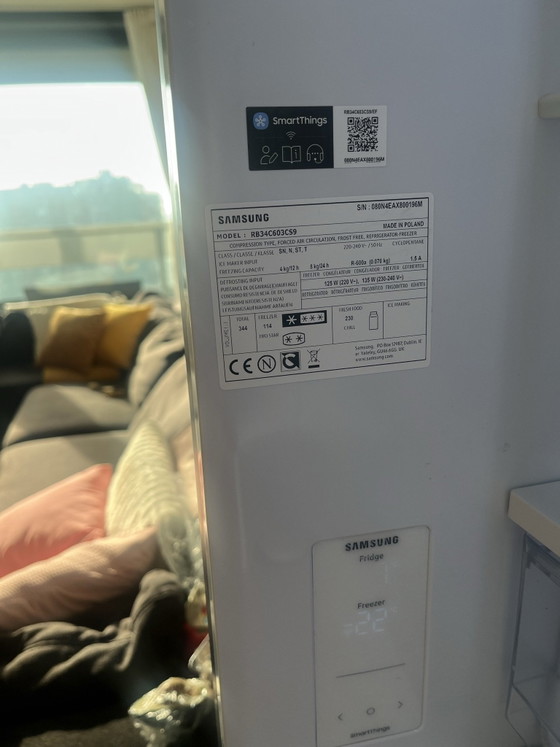 Samsung Kühl-Gefrierkombination – Aufbewahrungsschrank, Glas, Metall (photo 6 of 9)