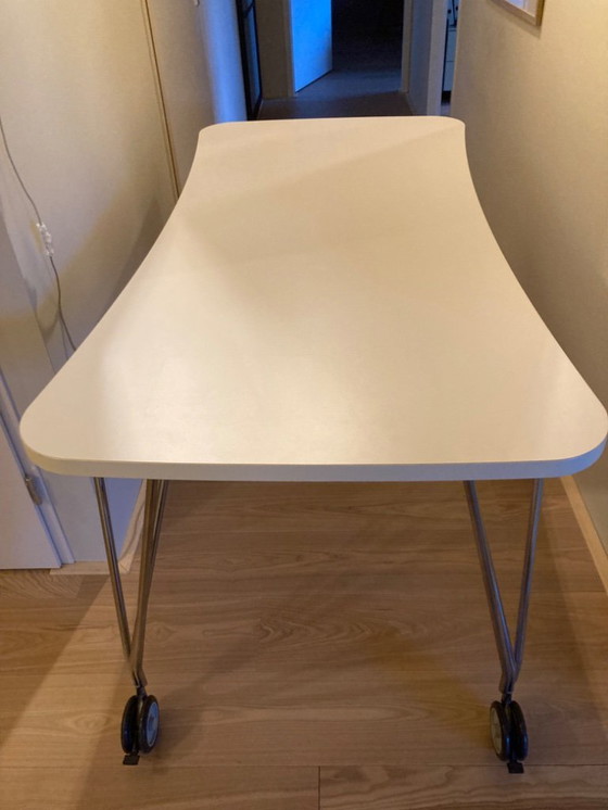 Image 1 of Table Kartel Max