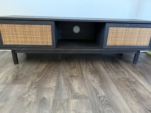 TV-Schrank HERGESTELLT