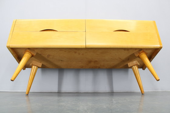 Image 1 of Cassettiera con ripiano in vetro, anni '60, Cecoslovacchia