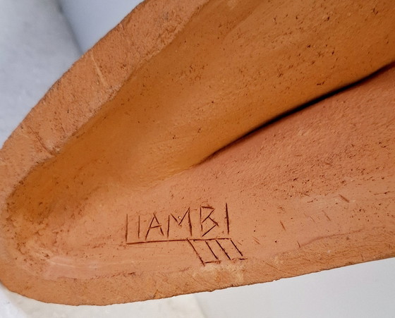 Image 1 of Masque africain en céramique .