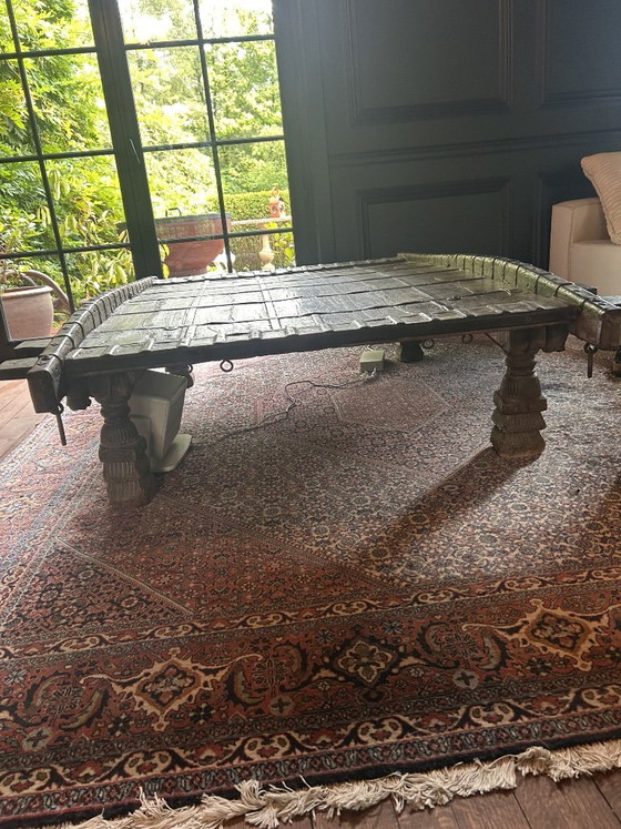 Einzigartiger antiker indischer Ochsenkarren-Couchtisch – Wabi-Sabi-Objekt – Handgemaakt, Couchtische, Iron (photo 5 of 5)