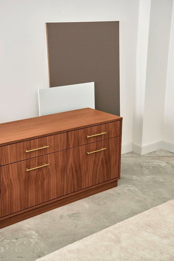 Image 1 of Dressoir van gebeitst teakhout T-S10 met zes laden