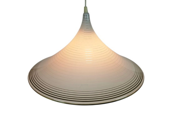 Image 1 of Lampada a tromba vintage - cappello da strega - Meblo - lampada a sospensione - plastica - oro - anni '70